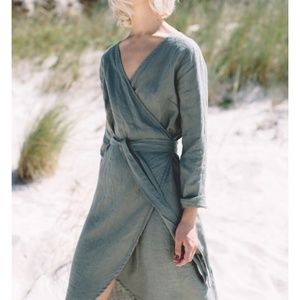 Gorgeous Linenfox wrap dress in dusty lavender